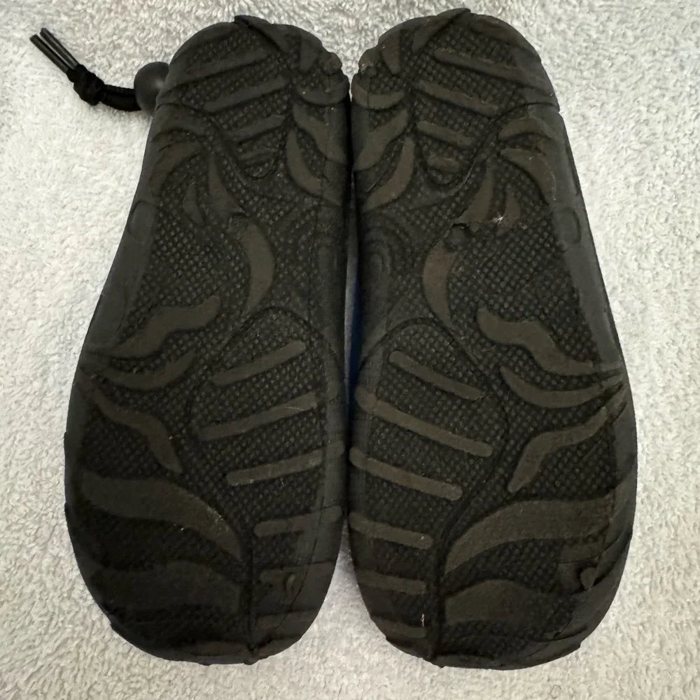 Toddler 7/8 Black & Blue Water Shoes